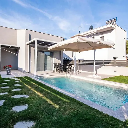 Ag Luxury Villas, Iraklitsa Nea Iraklitsa Exterior photo