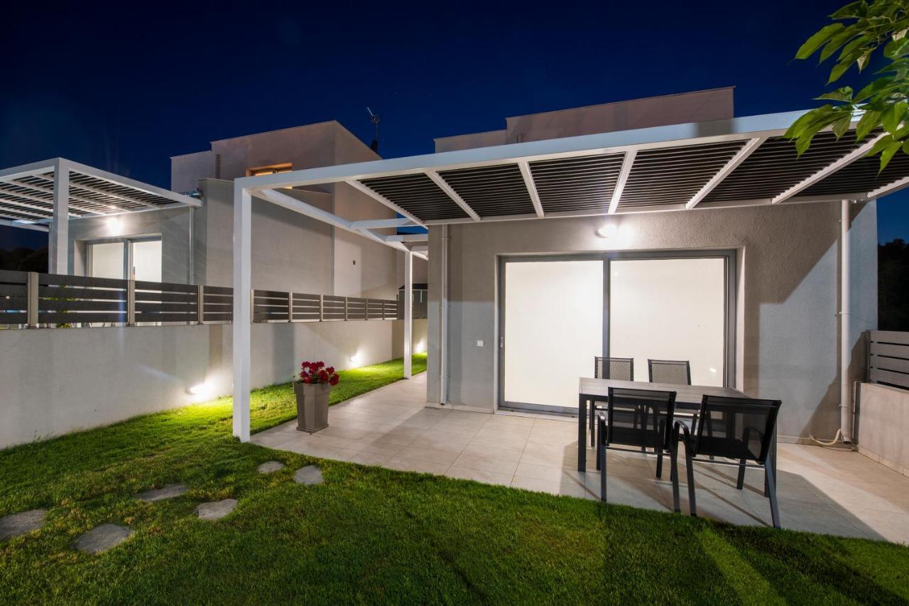 Ag Luxury Villas, Iraklitsa Villa